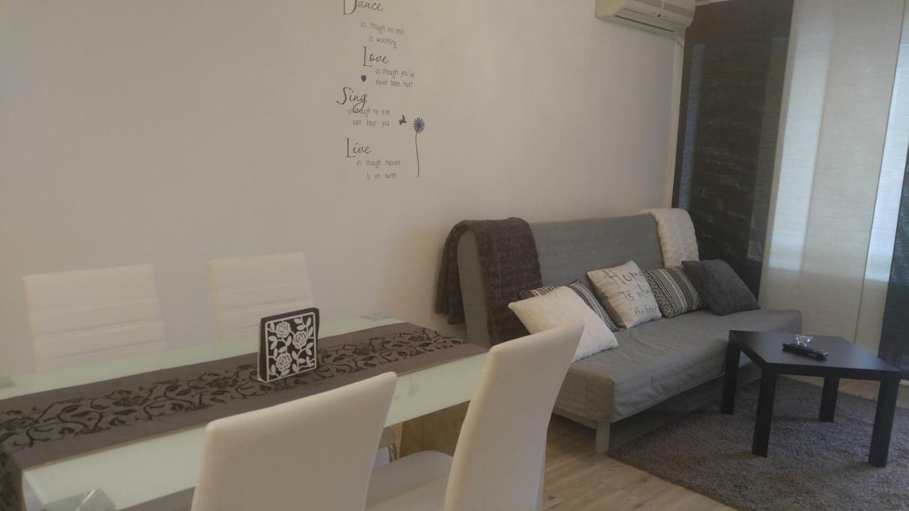 Modern Apartment Sofia Center Exteriör bild